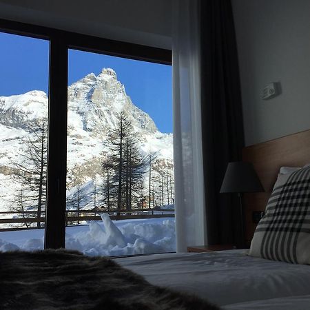 Base Camp Alpine Apartments 布勒伊-切尔维尼亚 外观 照片