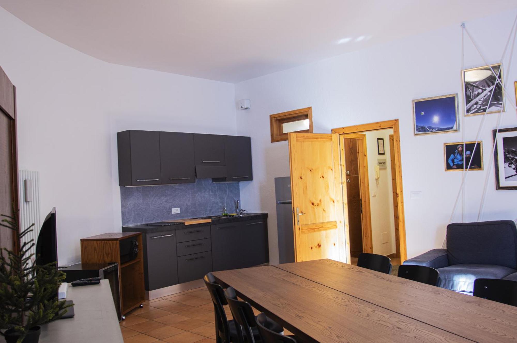 Base Camp Alpine Apartments 布勒伊-切尔维尼亚 客房 照片