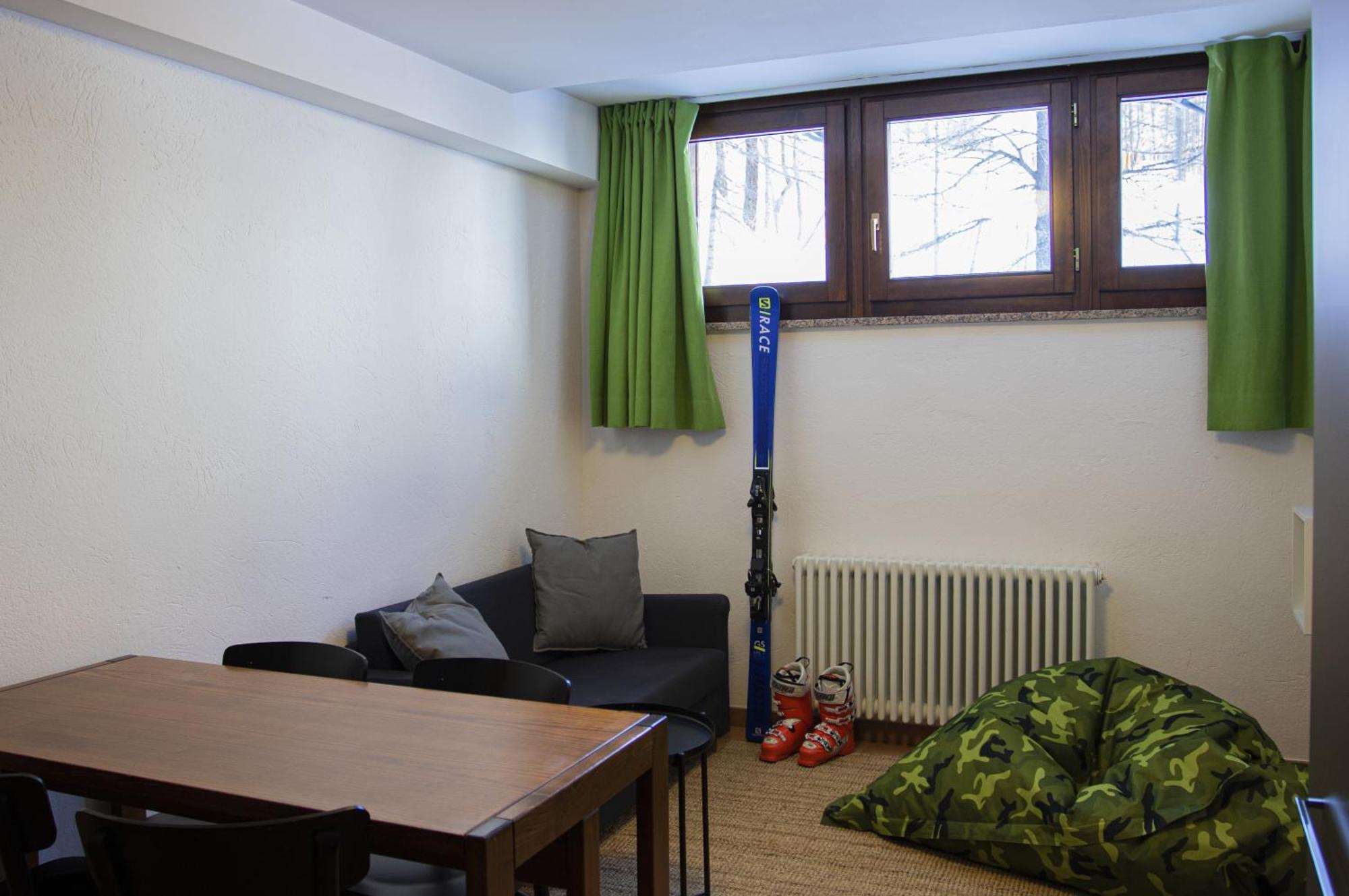Base Camp Alpine Apartments 布勒伊-切尔维尼亚 客房 照片